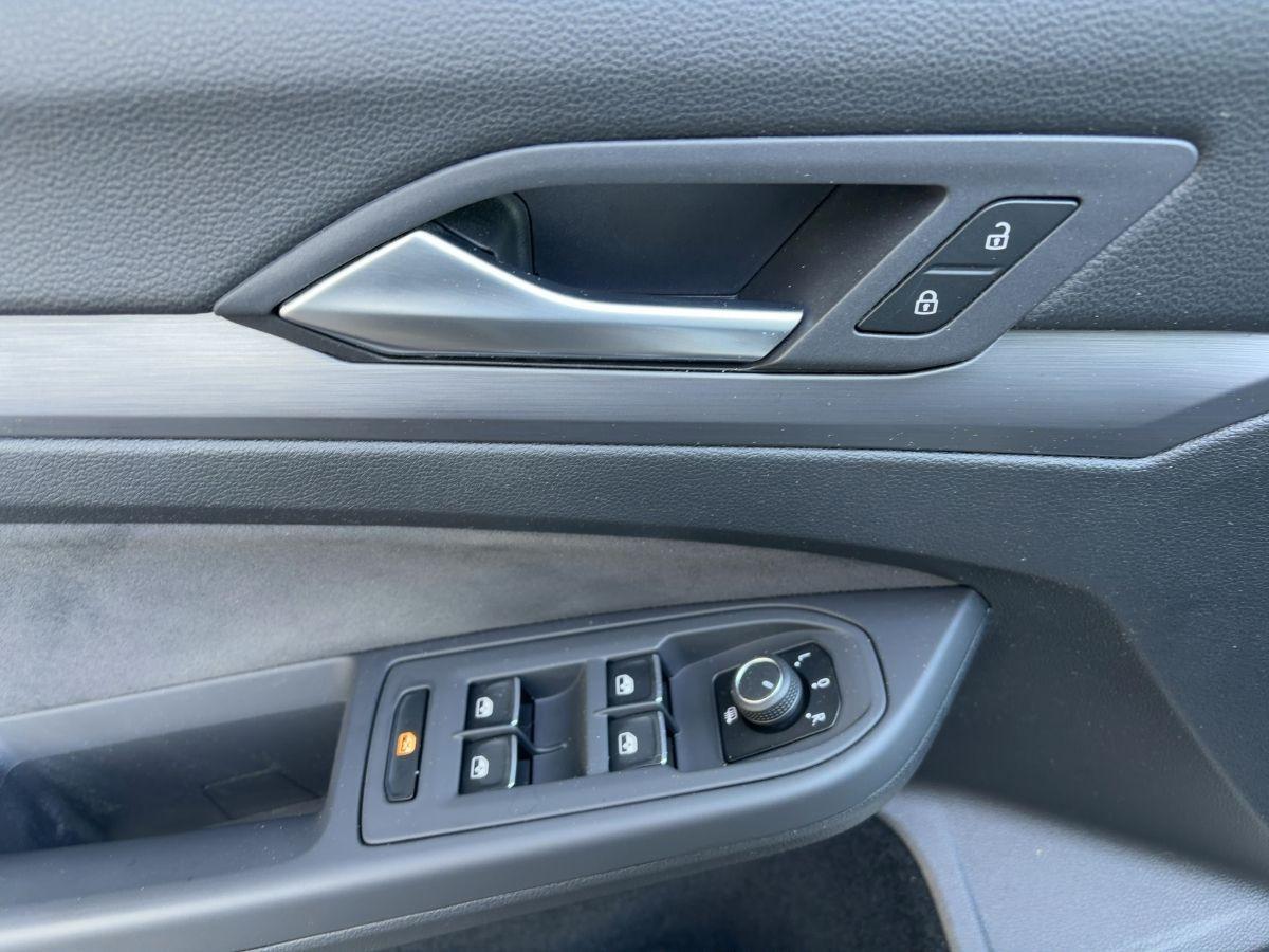 Volkswagen Golf 1.5 TSI e DSG STYLE LED+NAVI+RFK+ACC+SHZ, миниатюра 16