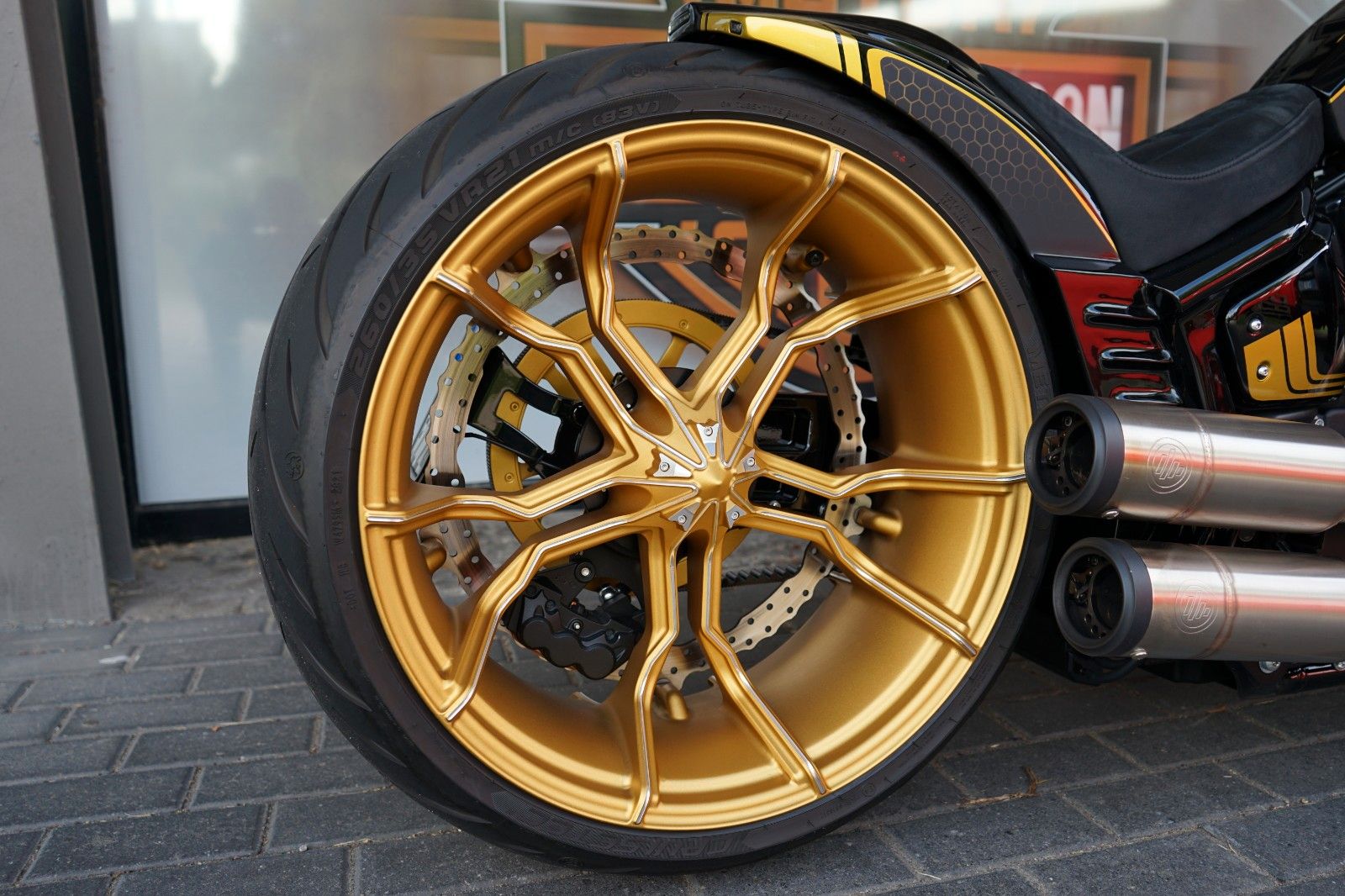 Fahrzeugabbildung Harley-Davidson Softail Breakout 114 Thunderbike Umbau GP-Z