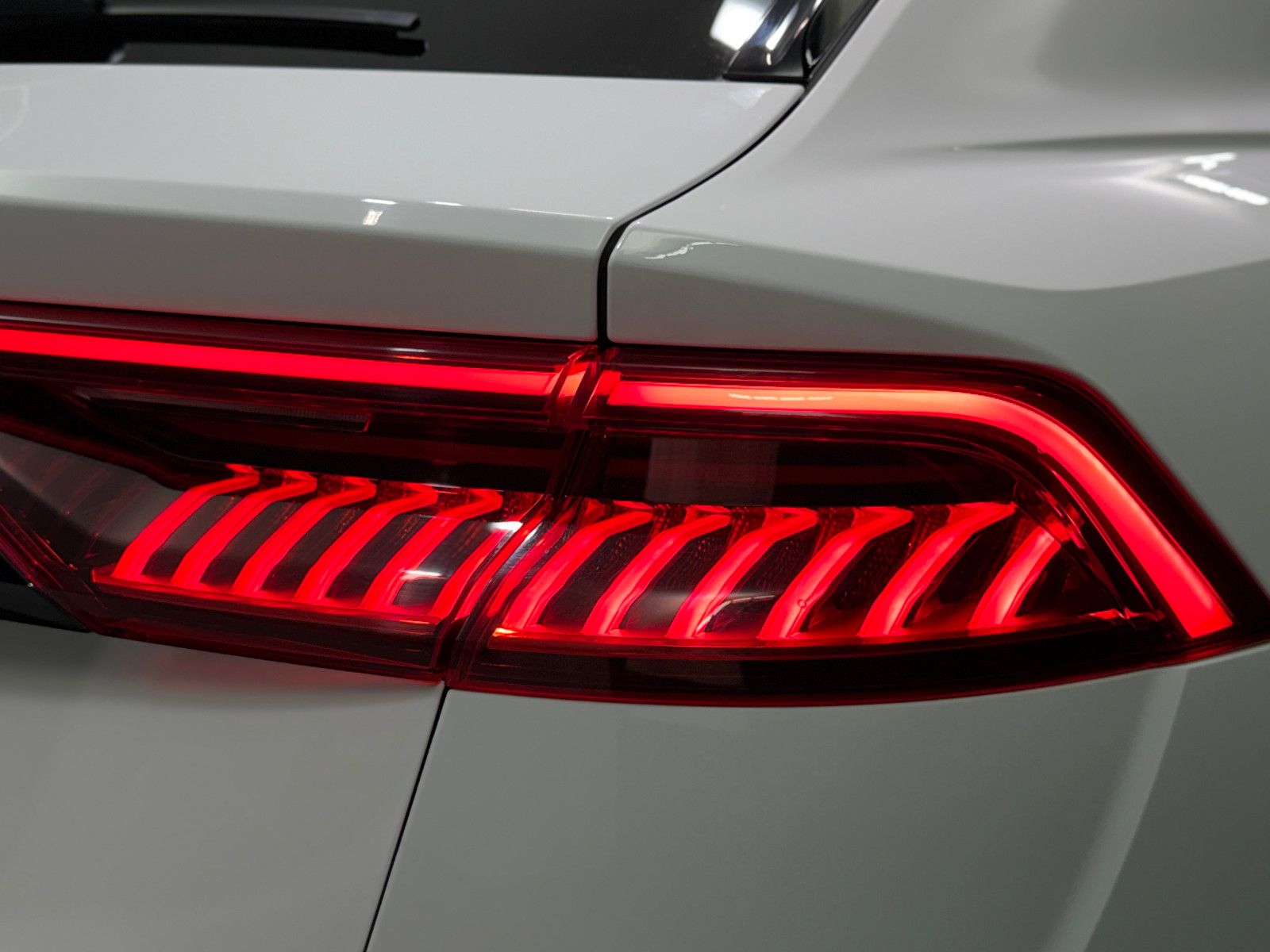 Fahrzeugabbildung Audi Q8 50 TDI quattro |MATRIX|AHK|LUFT