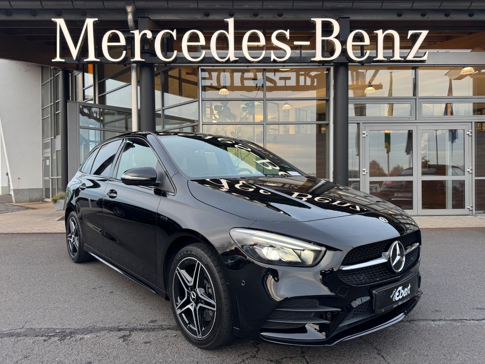 Fahrzeugabbildung Mercedes-Benz B 250e Edition2020+AMG+Ambiente+Night+LED