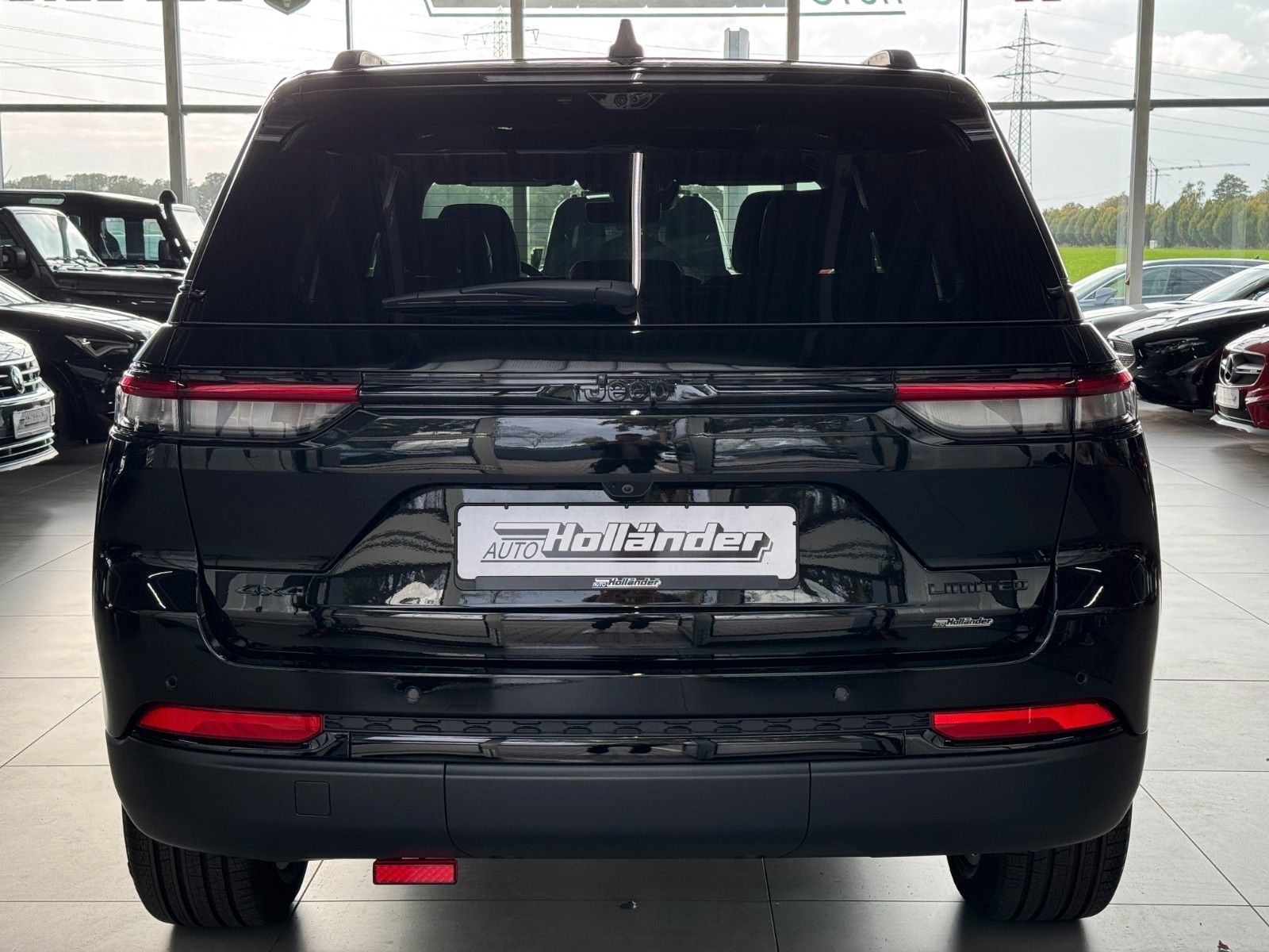 Fahrzeugabbildung Jeep Grand Cherokee 3.6 V6 Limited 4x4 Night Edition