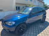 BMW X5 M50 M50d - blaue BMW X5 M50
