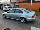 BMW 523i A - - BMW 523 aus 1999