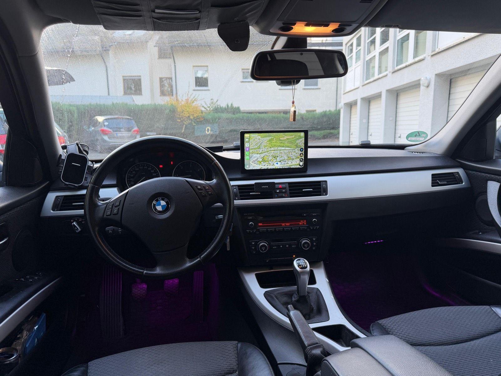 BMW 320 2009 — photo 8