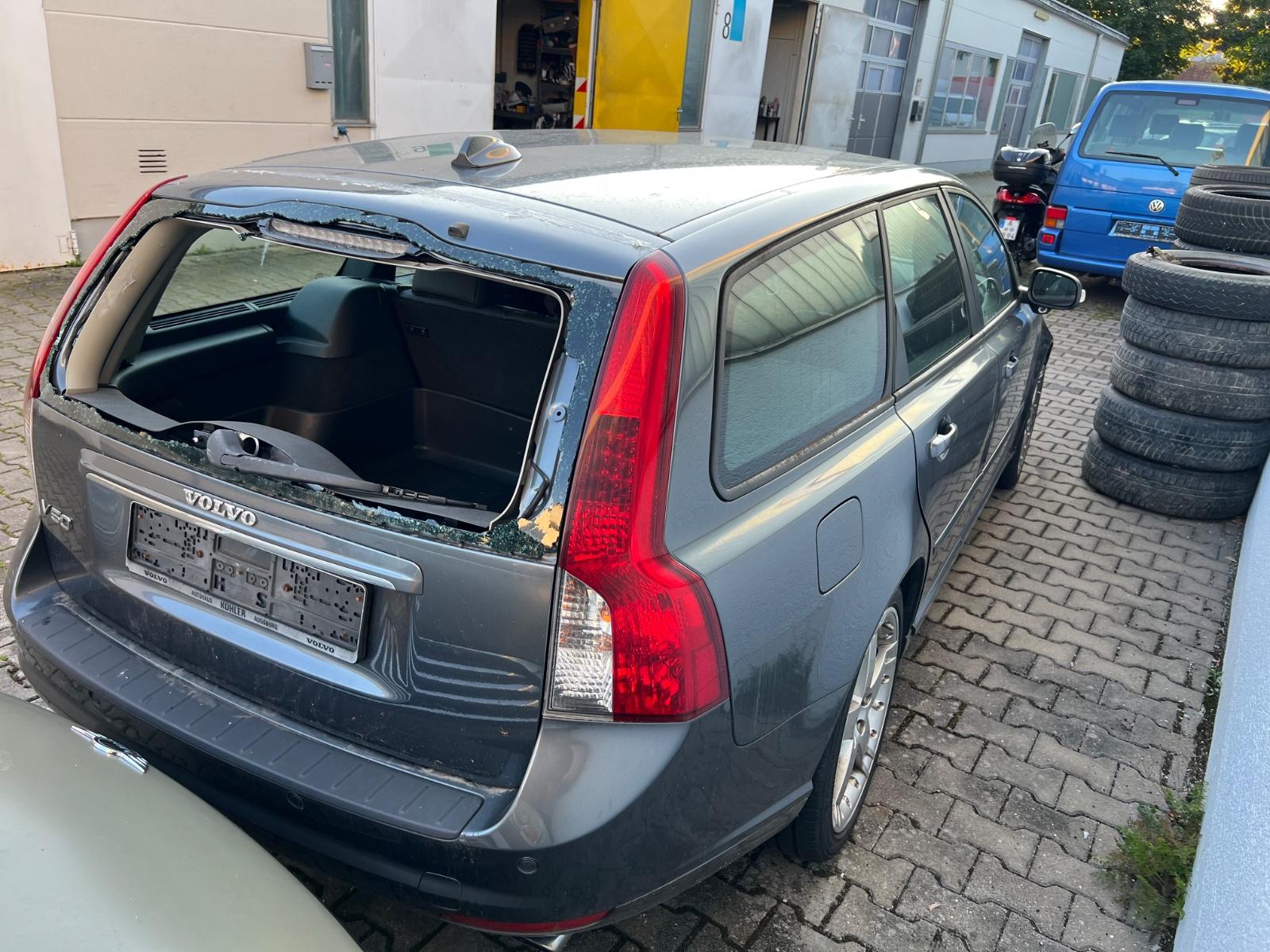 Volvo V50 T5 Summum Vollausstattung Bi Xenon 