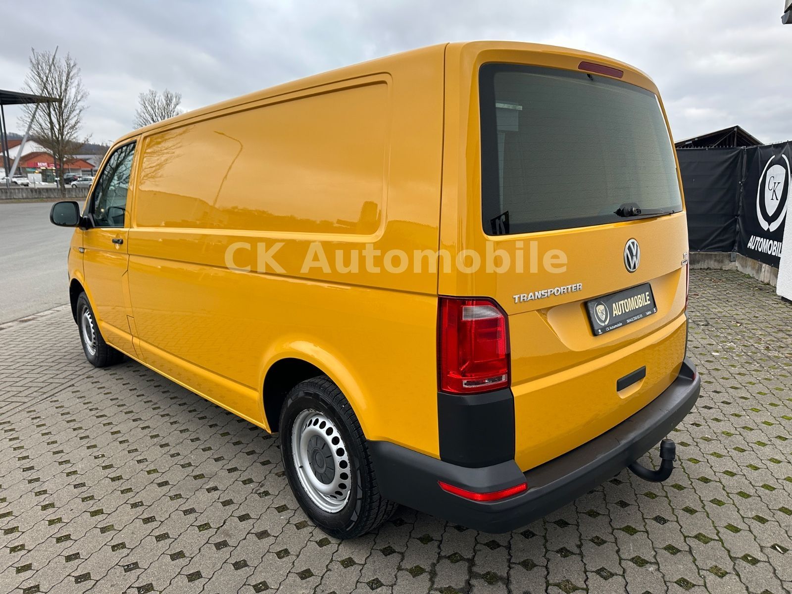 Fahrzeugabbildung Volkswagen T6 Transporter Kasten lang 2.0TDI/Klima/AHK 2.5T