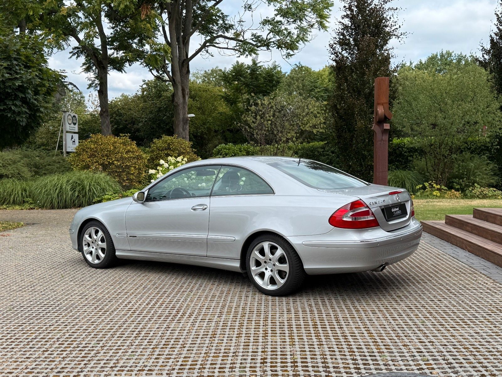 Fahrzeugabbildung Mercedes-Benz CLK 320