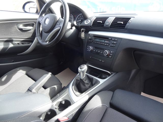 Fahrzeugabbildung BMW 120i/1.Hand/29.500km/170PS/Klima/SitzH/PDC/GSD/