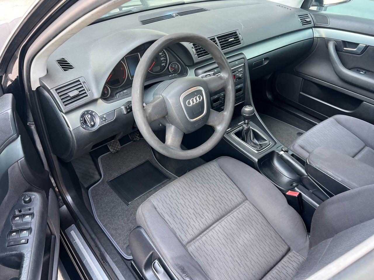 Audi A4 2006 — photo 8