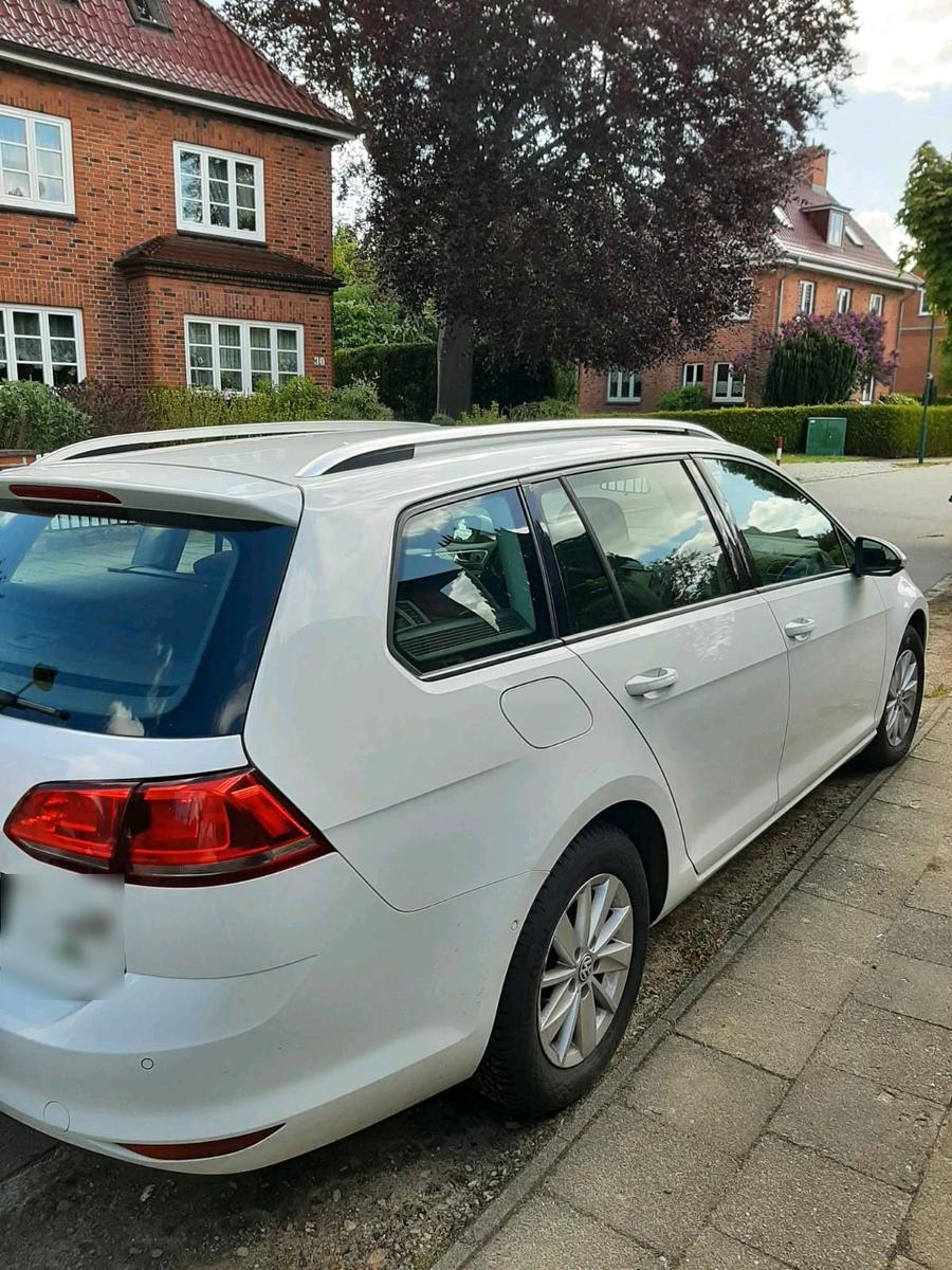 Volkswagen  2015 — engine 110 HP (81kW)