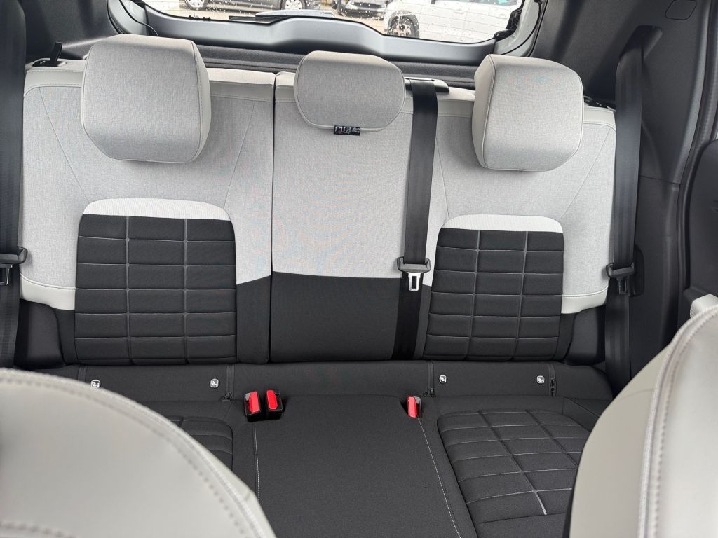 Fahrzeugabbildung Citroën C3 Turbo 100 PLUS + Winter Paket*Allwetterreifen