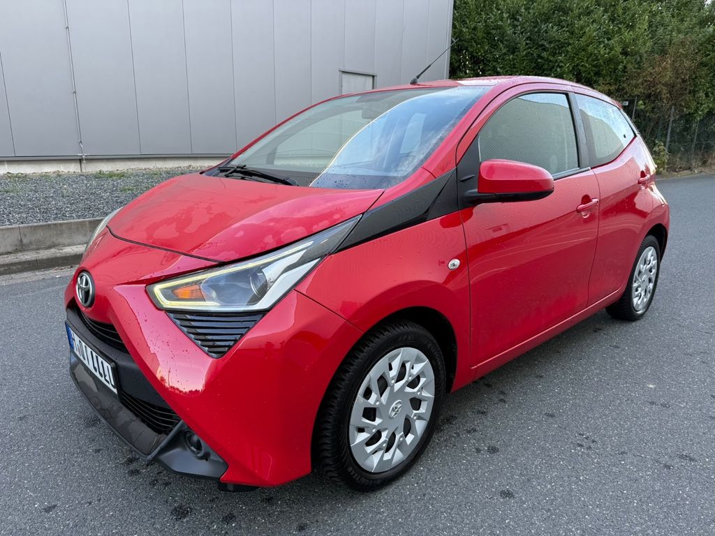 Image of Toyota Aygo (X)