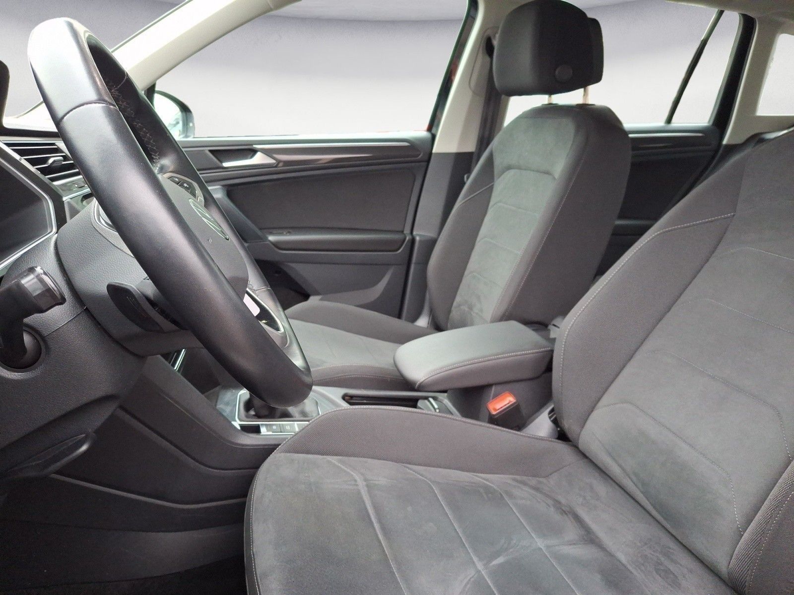 Volkswagen Tiguan - Bild 8