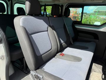 Opel Vivaro - 9