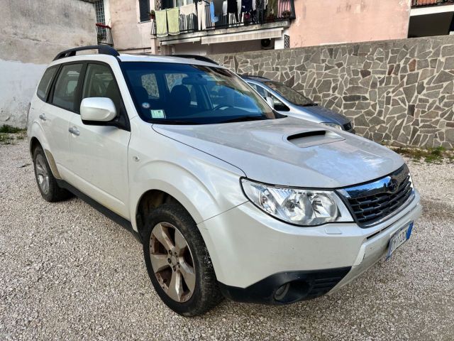 Subaru Forester 2.0 D. BATTITO AL MOTORE