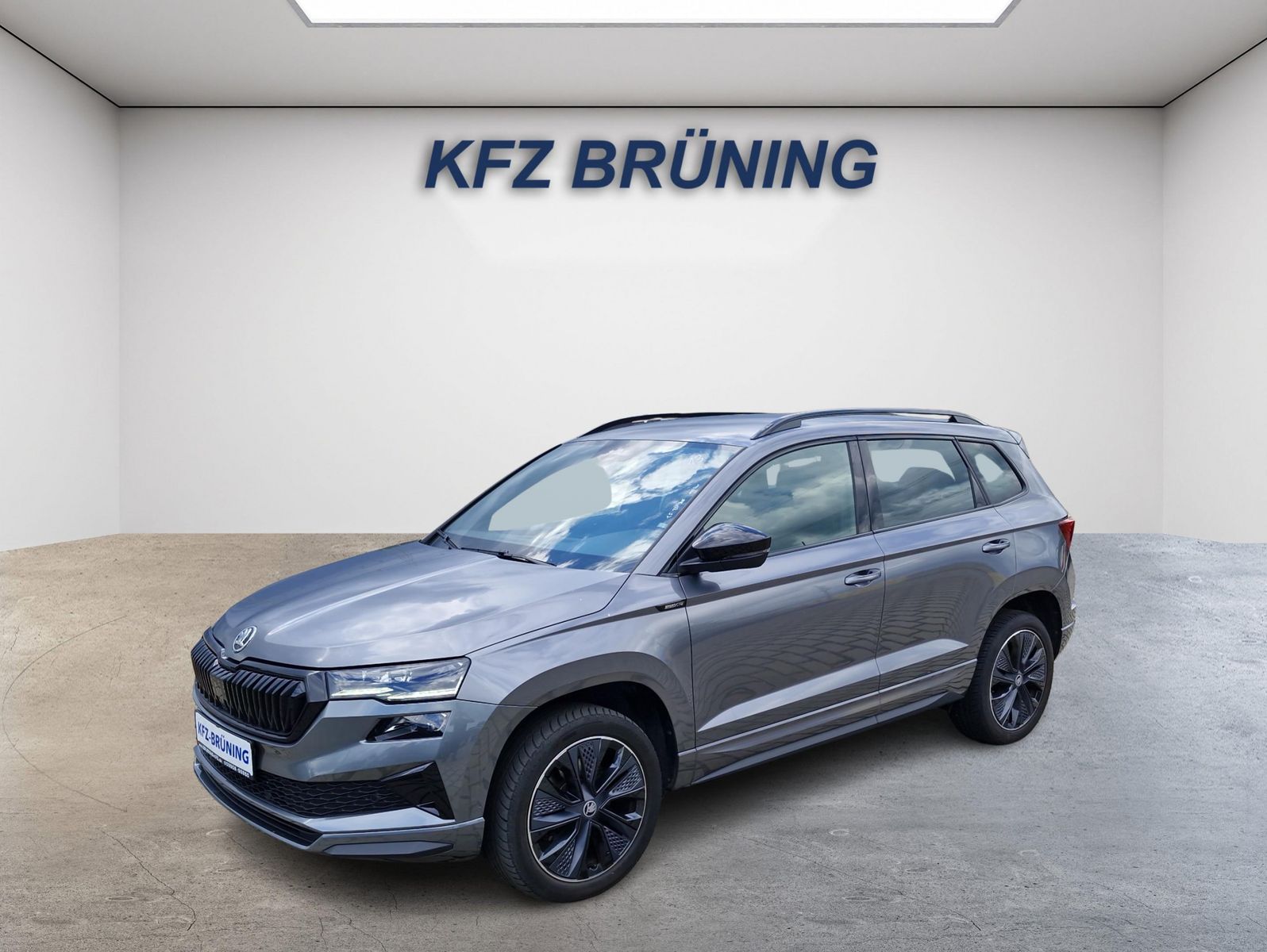 Skoda Karoq 1.5 TSI DSG Sportline Matrix AHK Navi Kame