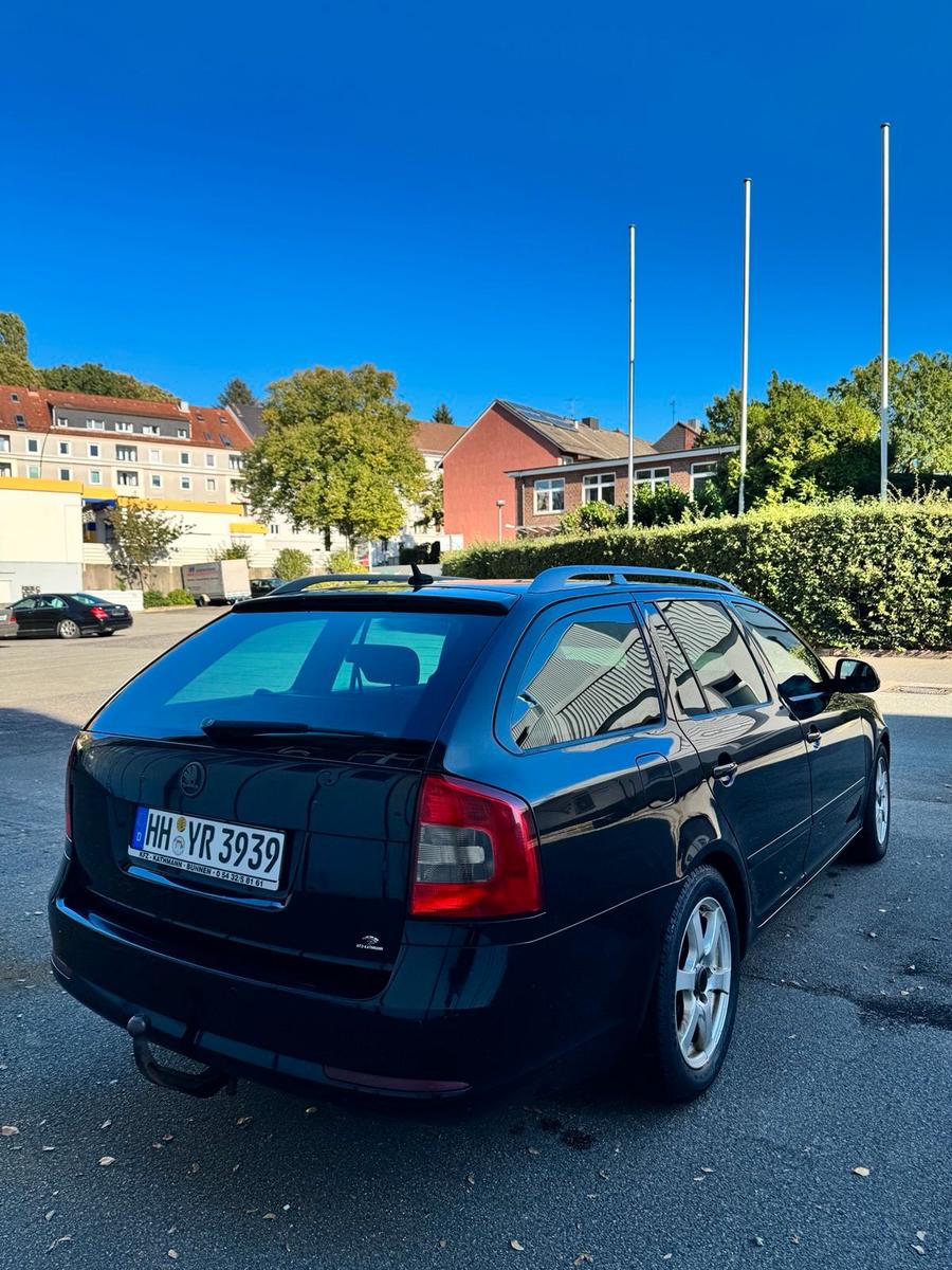 Skoda Octavia 2009 — engine 140 HP (103kW)