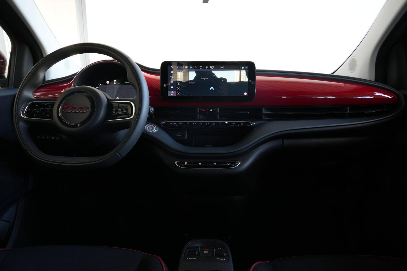 Fiat 500 e Red *NAV*LED*TEMP*