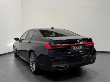 BMW 730 - 7