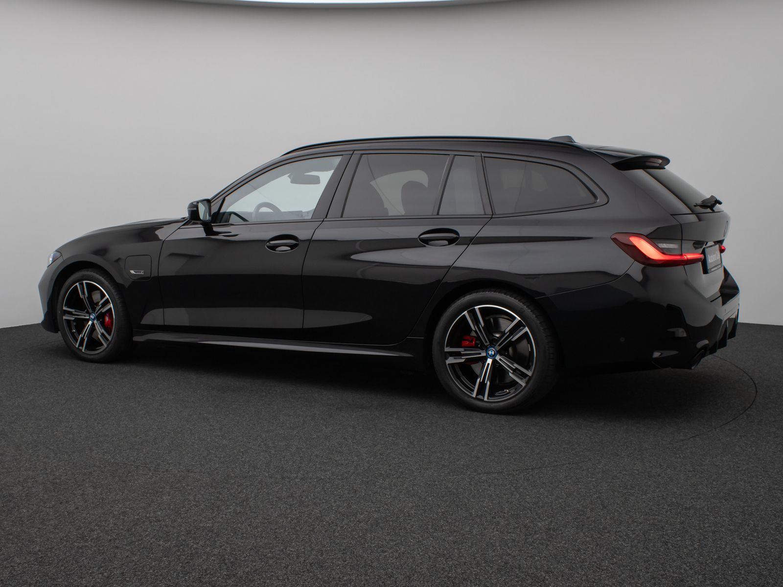 Fahrzeugabbildung BMW 330e M Sport Pro Kamera DAB CockPitPro Komfort