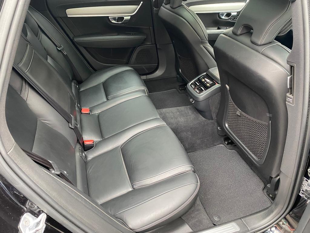 Volvo V90 Cross Country