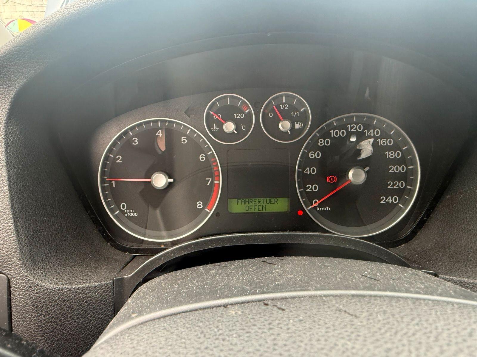 Ford Focus 2006 — engine 125 HP (92kW)