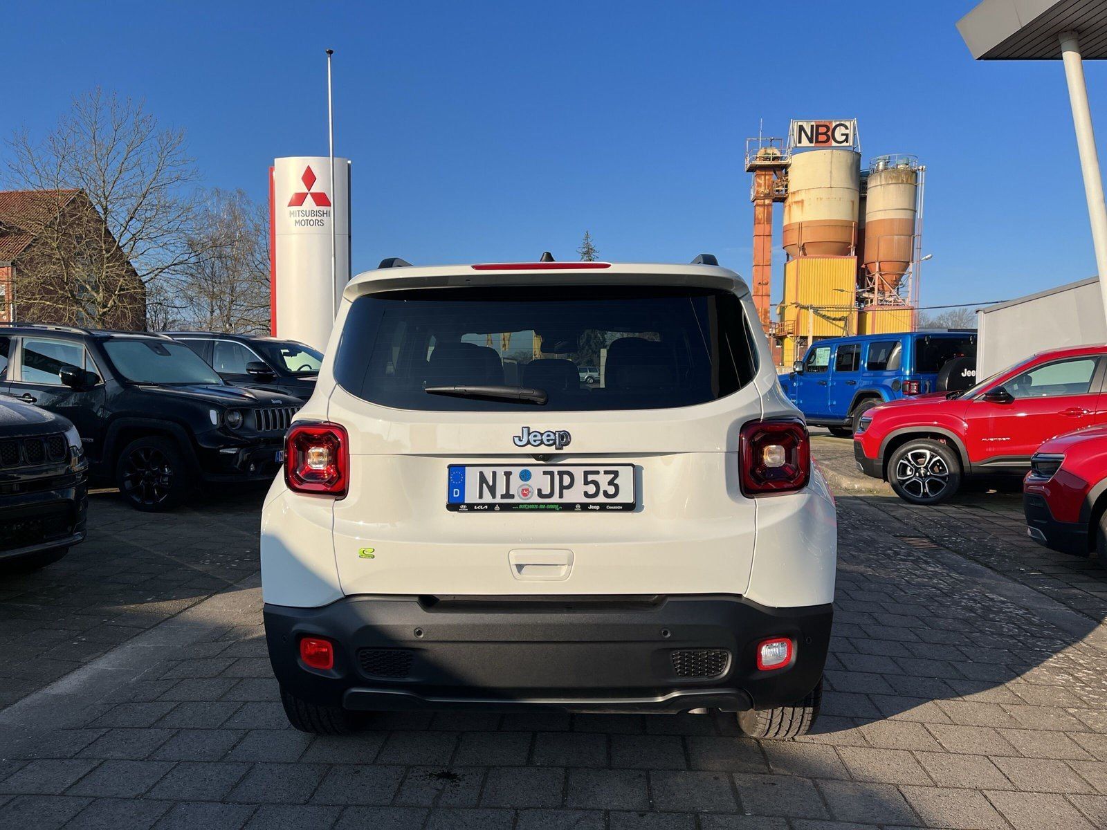 Fahrzeugabbildung Jeep Renegade e-Hybrid MY23-S-Edition 1.5l MHEV 48V