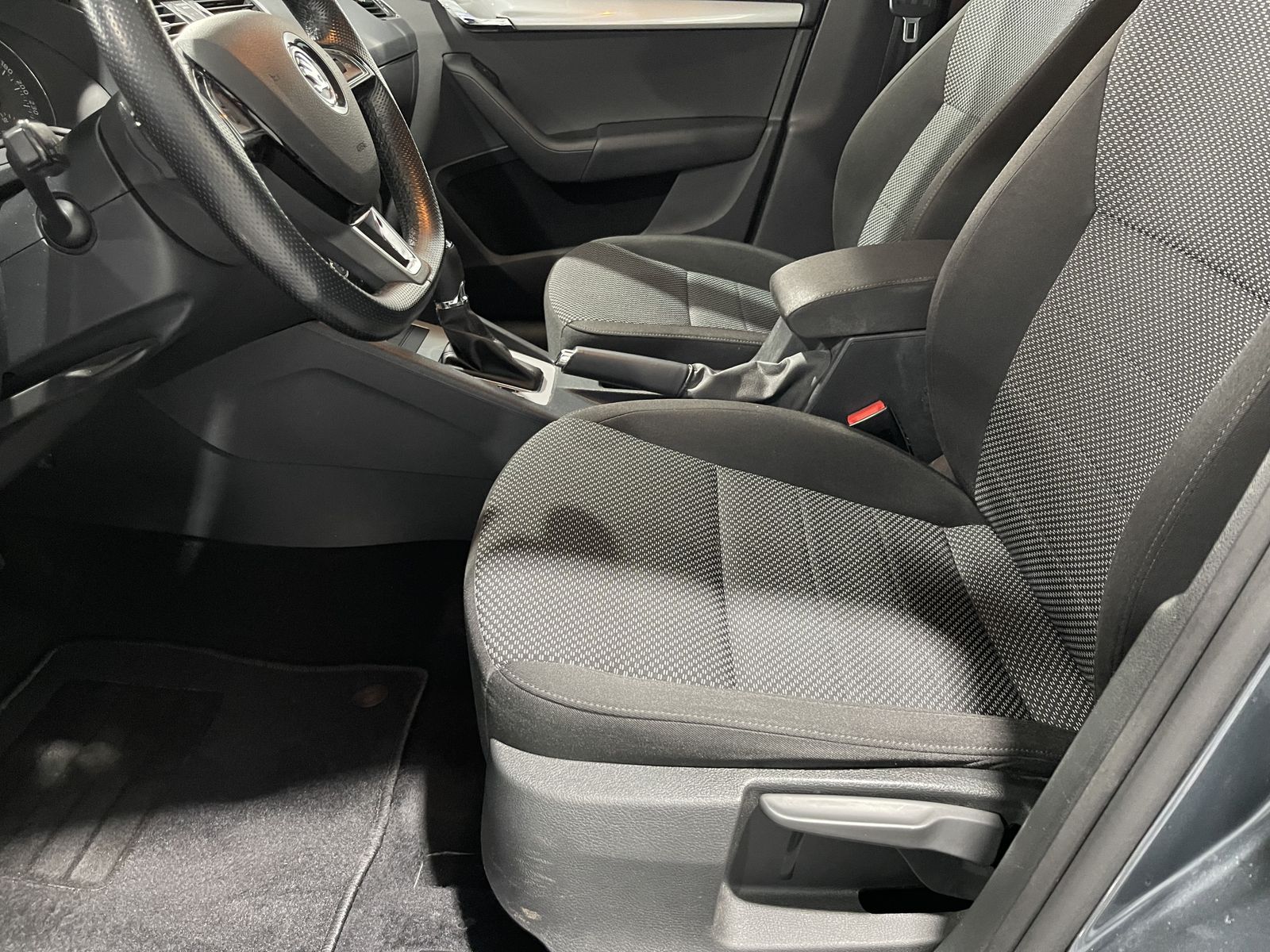 Fahrzeugabbildung SKODA Octavia Ambition 2.0 TDI*Navi*PDC*SHZ*Temp*