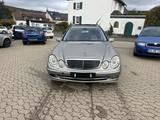 Mercedes-Benz E 220 E T-Modell E 220 T CDI - gebrauchte Mercedes-Benz E 220 aus dem Jahr 2005
