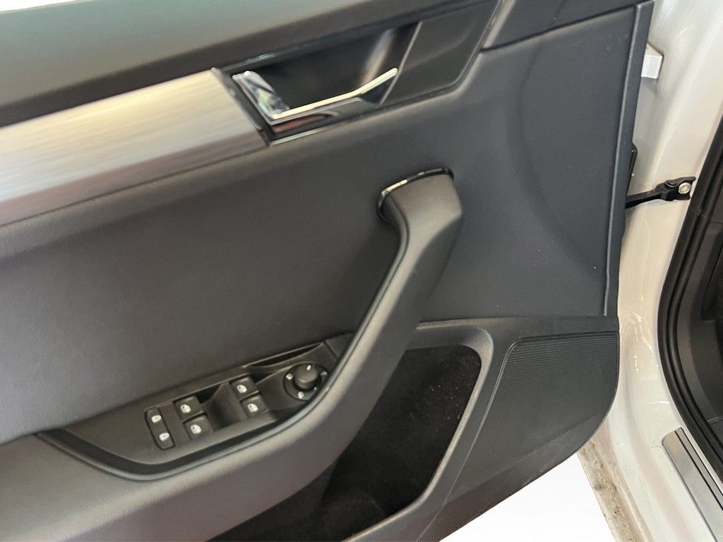 Skoda Superb - Bild 12