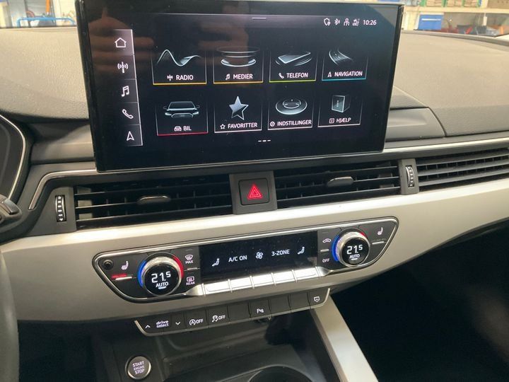 Fahrzeugabbildung Audi A4 Avant 40 TFSI S-line S-tronic *Navi*PDC*LED*