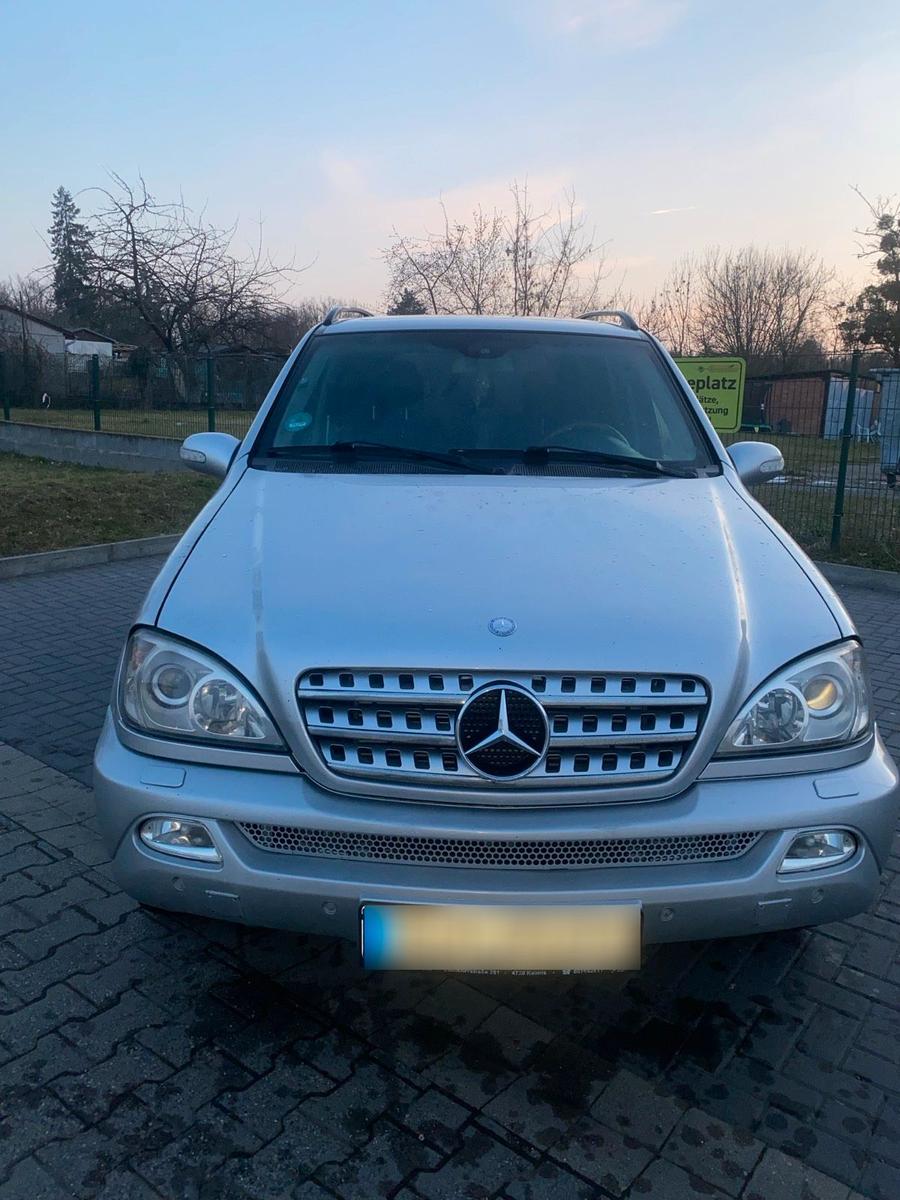 Mercedes-Benz ML 270