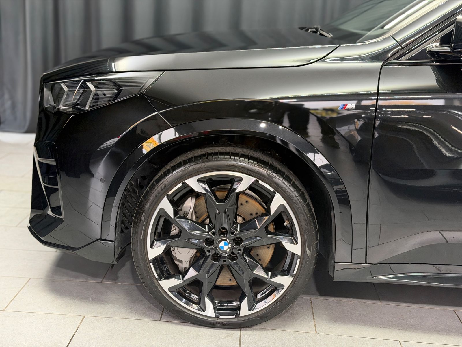 Fahrzeugabbildung BMW X2 M35 i xDrive|M-SPORT PRO|NAVI|HEAD-UP|21 ZOLL