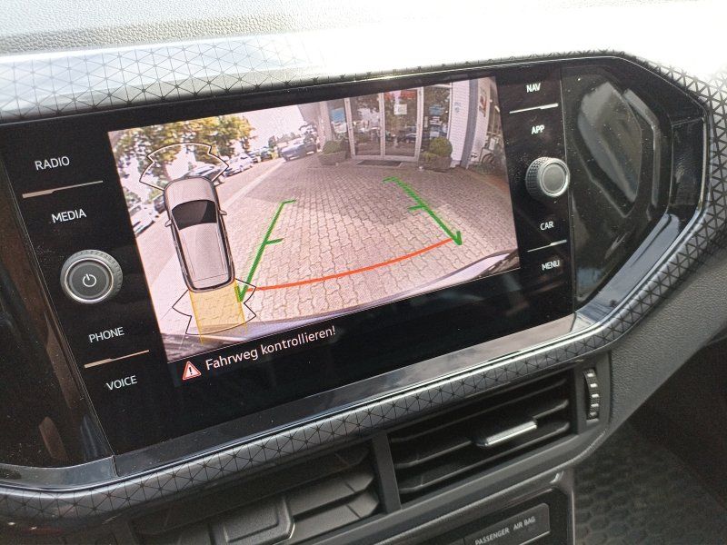 Fahrzeugabbildung Volkswagen T-Cross 1.0 TSI DSG Style+AHK+NAVI+LED+KAMERA
