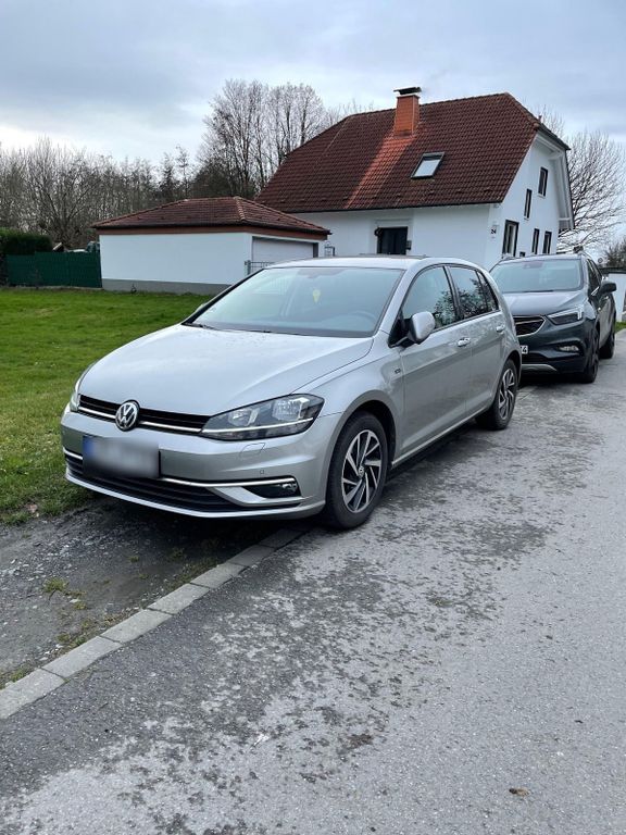 Image of Volkswagen Golf