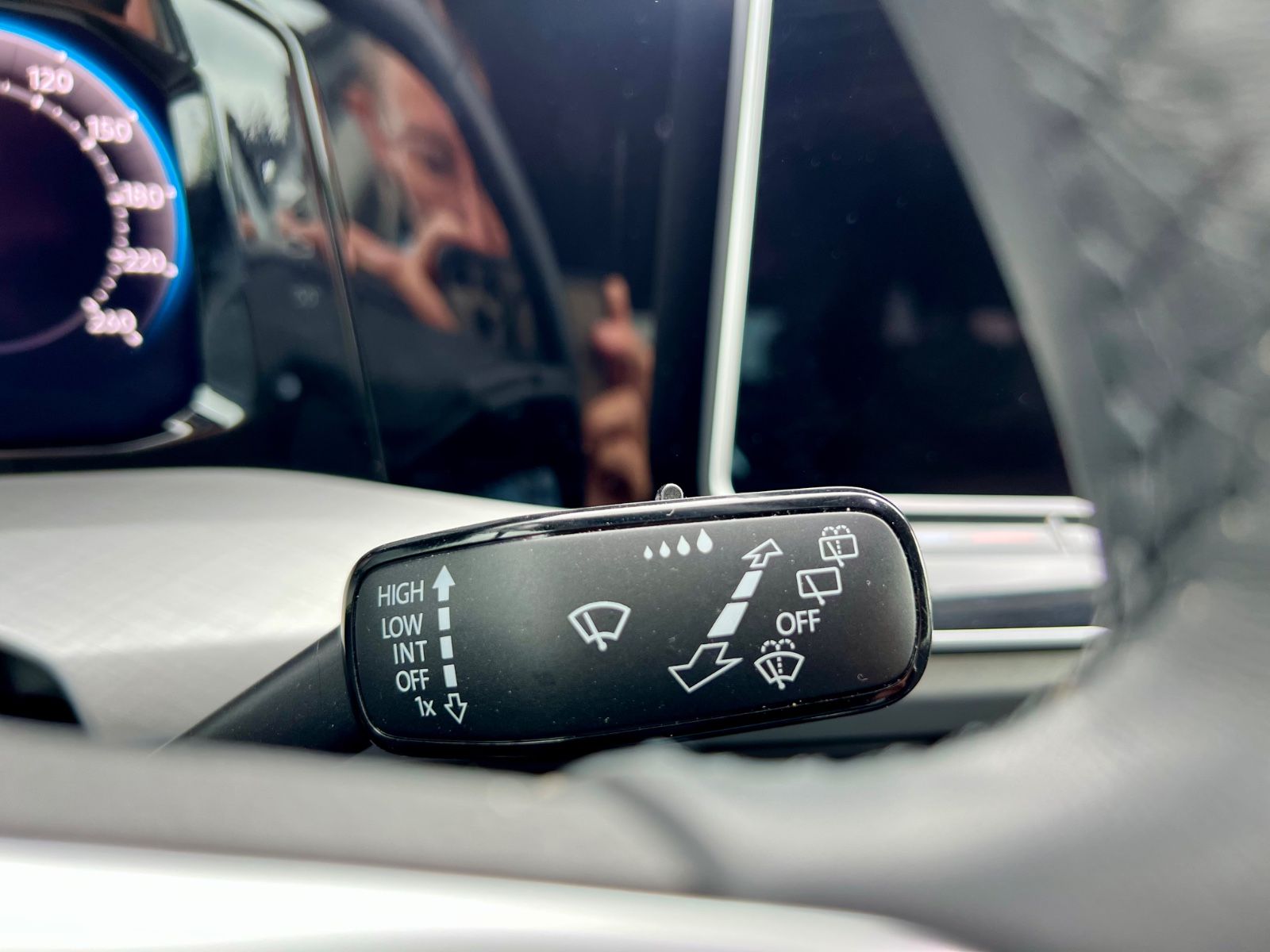VW Golf VIII Variant Life AAC GZJR SHZ CARPLAY