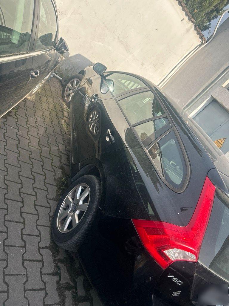 Volvo V60, 2011