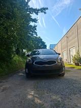 Kia Carens 1.7 CRDi 141PS Dream Team Edition Dre... - Kia Carens Dream-Team-Edition