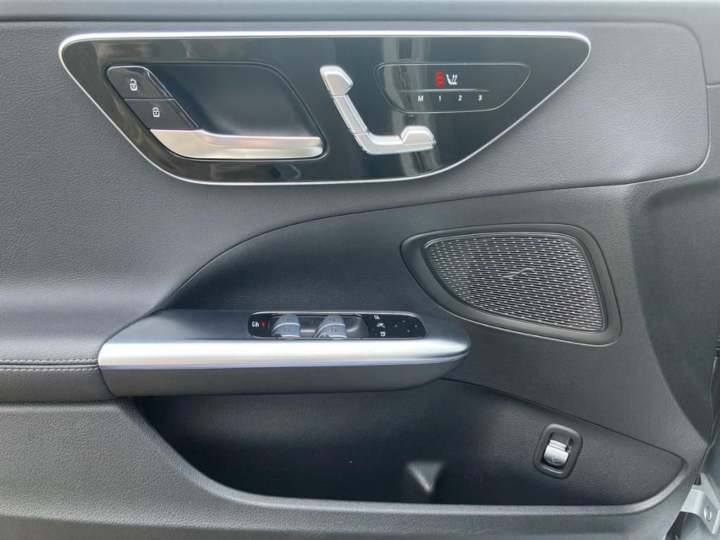 Fahrzeugabbildung Mercedes-Benz C 200 T AMG*NIGHT*PANO*AHK*MEMORY*TOTW*KAM