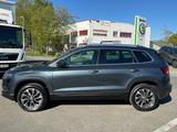 Skoda Karoq Clever 1,5 TSI DSG STANDHZ/AHK/LED/NAVI - graue Skoda Karoq