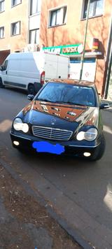 Mercedes-Benz Auto Kaine problem - gebrauchte Mercedes-Benz C 320 aus dem Jahr 2001