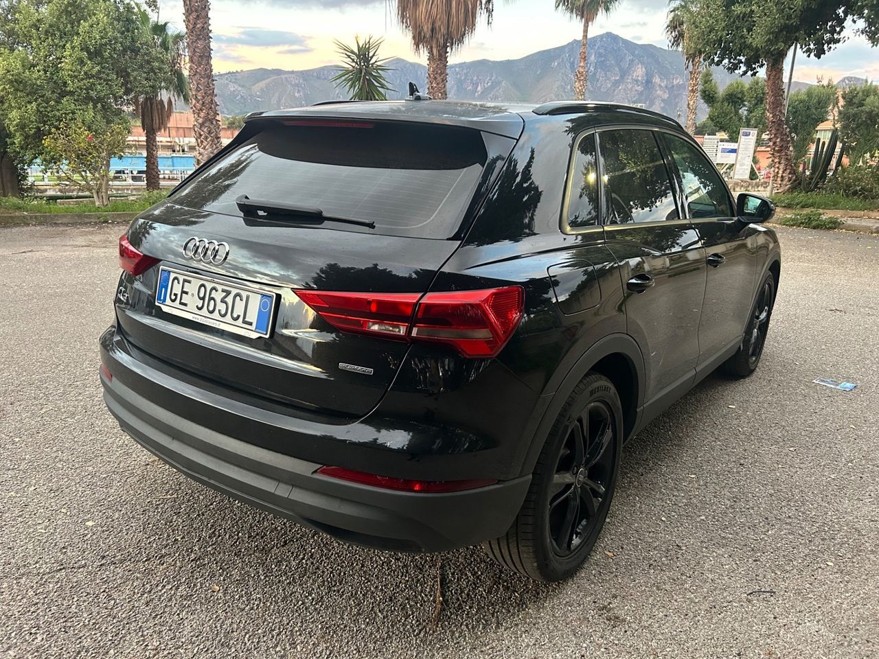 Audi Q3 35 TDI S tronic Business Advanced imagem 3