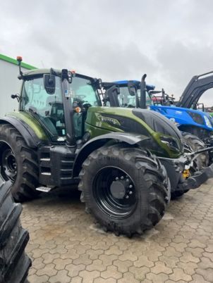 Valtra T215A