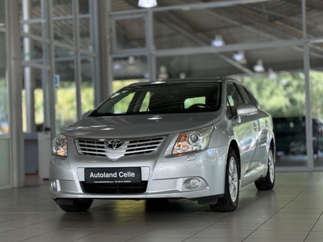 Toyota Avensis Kombi Basis Sitzhzg PDC Xenon 8fach