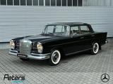 Mercedes-Benz 111 "große Heckflosse" 220 SB / AHK - Autos aus dem Jahr 1962