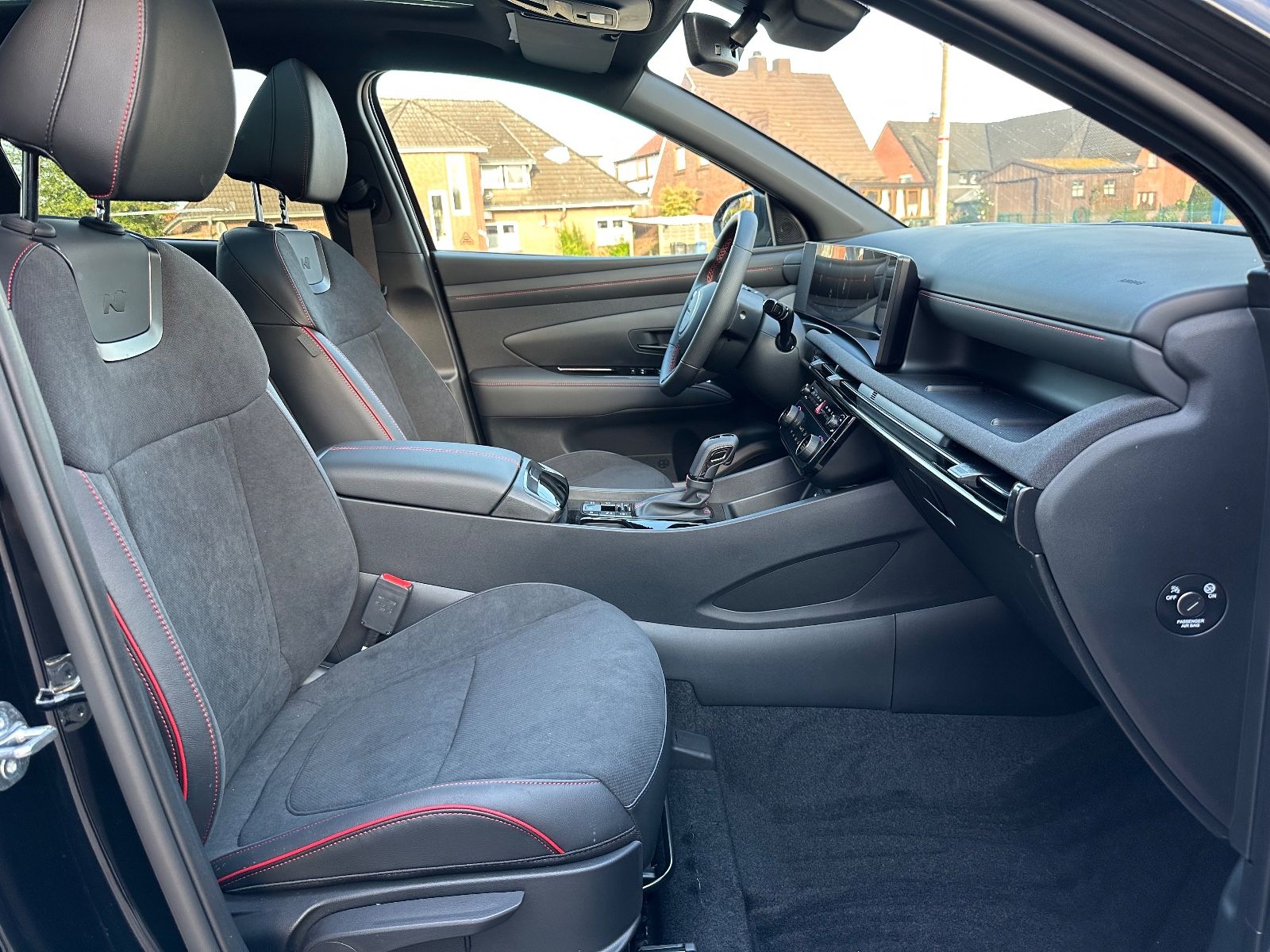 Fahrzeugabbildung Hyundai Tucson N-Line 1.6 T-GDi DCT Navi/Pano/ACC/Shzg.