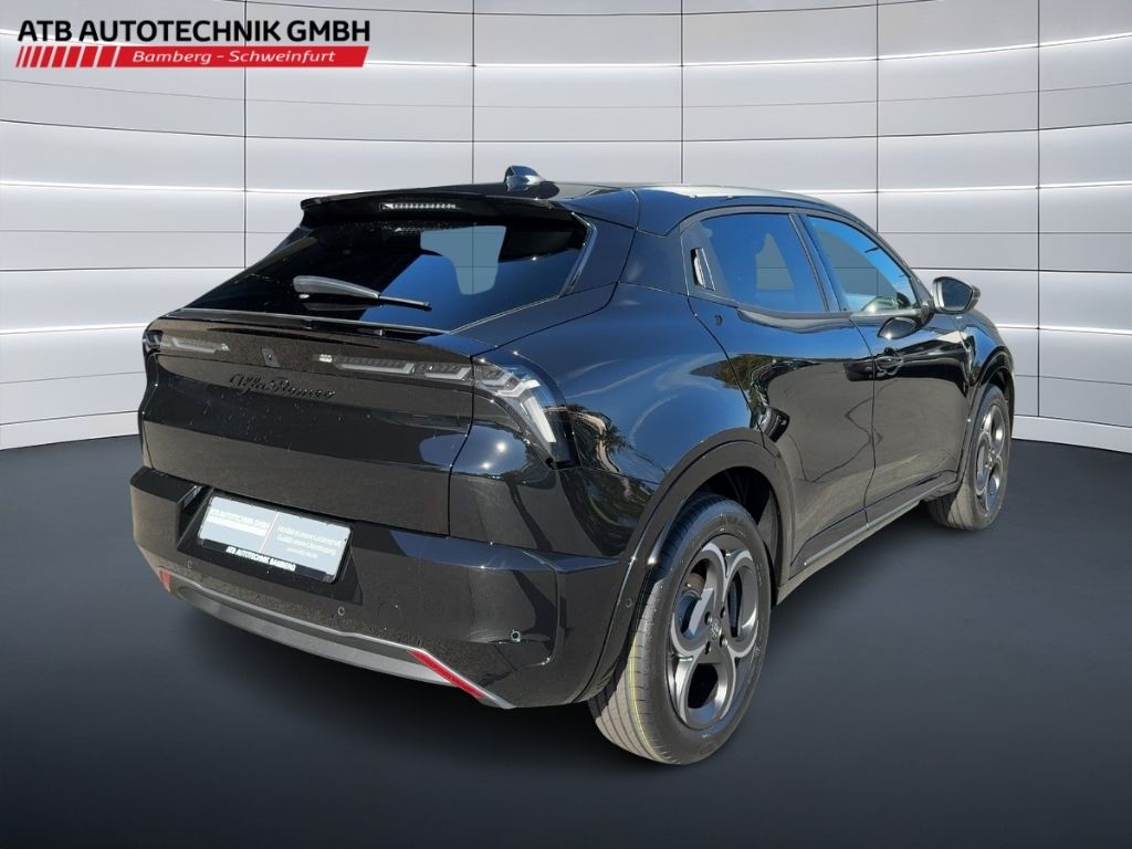 Fahrzeugabbildung Alfa Romeo Junior Elettrica Sport Speciale WÄRMEP. MATRIX N