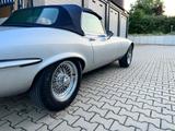 Jaguar E-Type Serie 3, V12 - silberne Jaguar E-Type