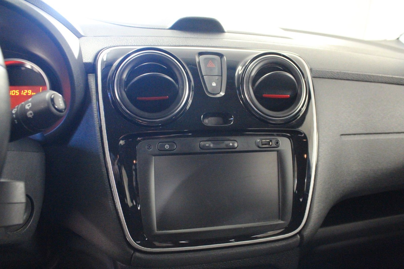 Fahrzeugabbildung Dacia Lodgy TCe 130 Stepway **Navi*7 Sitze*Techroad