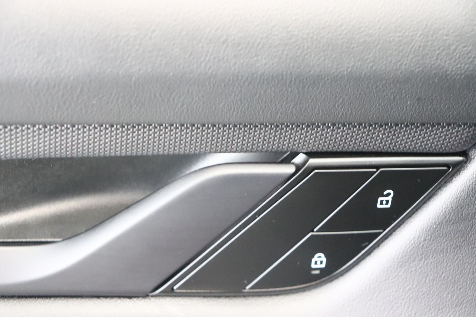 Fahrzeugabbildung Porsche Taycan 4 Cross Turismo * Luftfederung * LED